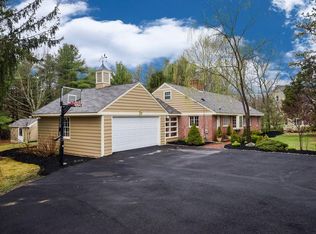 172 Fairview Ave, Rehoboth, MA 02769