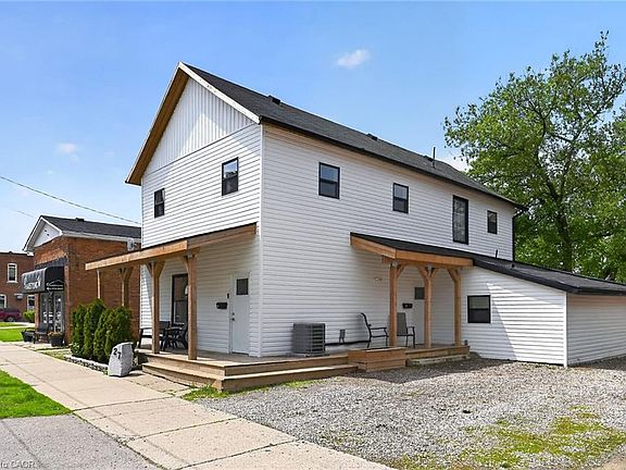 2nd image of 27 Cayuga St N