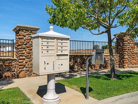 4th image of 6 Matada Ct