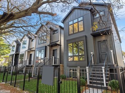 2623 W Carmen Ave, Chicago, IL, 60625