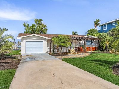 2579 Sanibel Blvd, Saint James City, FL, 33956