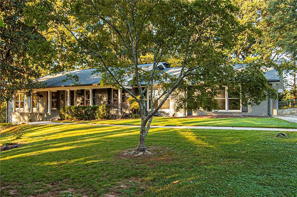4 bed, 3.5 bath, 2911 sqft, $3,500 — Photo 1
