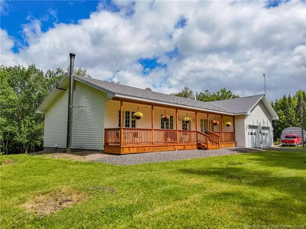 25 Upper Durham Rd, Saint Marys, NB E6C 1A8