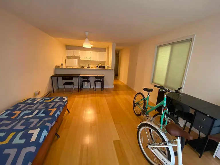 5824 NE 75th St #D107 — Photo 9