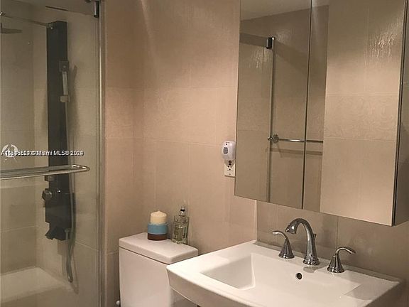 5th image of 1301 Miami Gardens Dr APT 814W