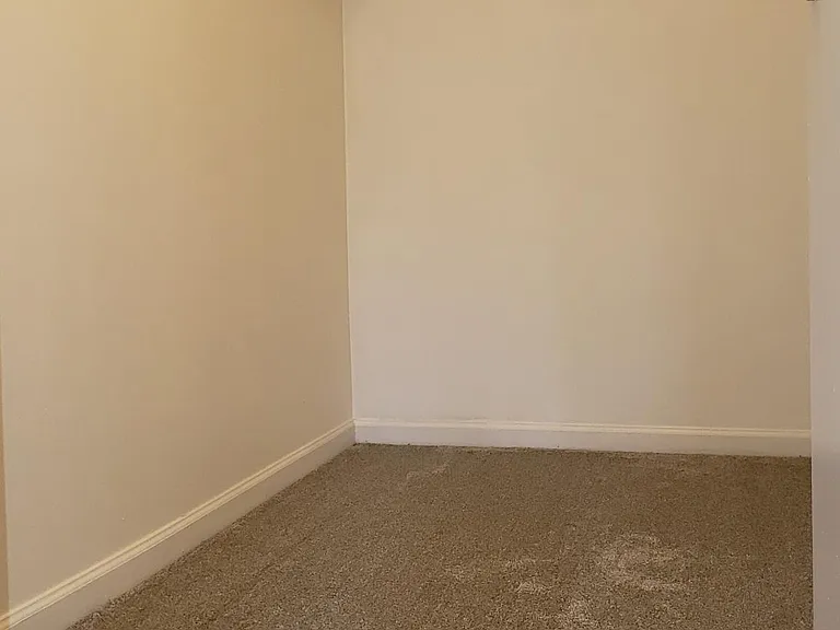 Huge 8x10 master walk-in closet