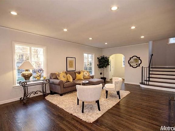 5th image of 1425 Robertson Way