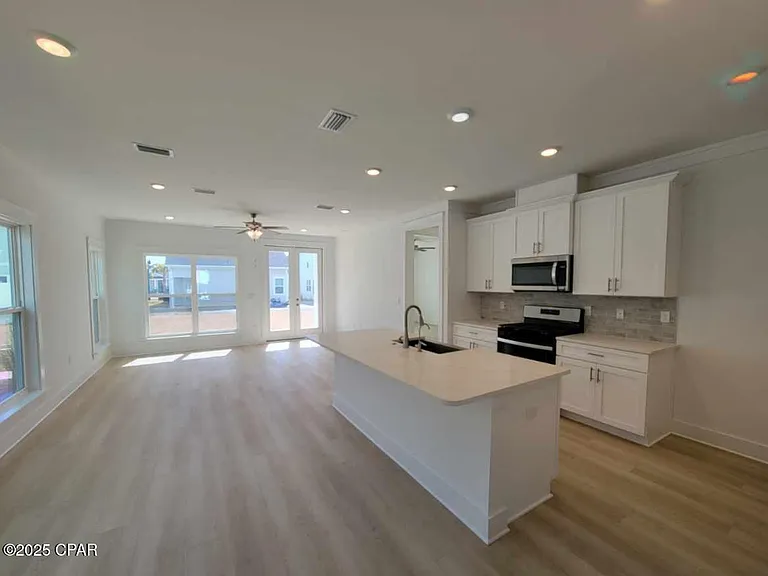 824 Walsonham Dr — Photo 5