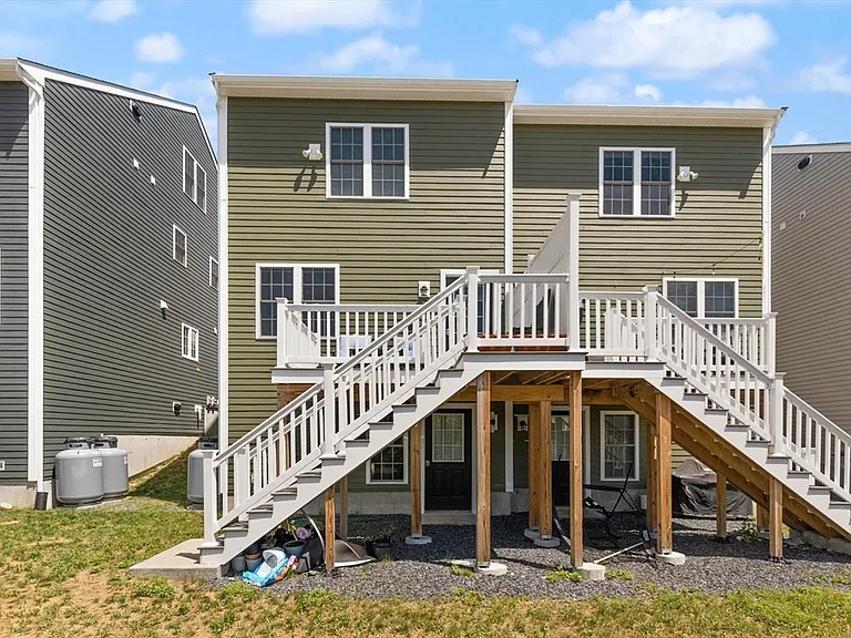 7 Hill St #6 — Photo 20