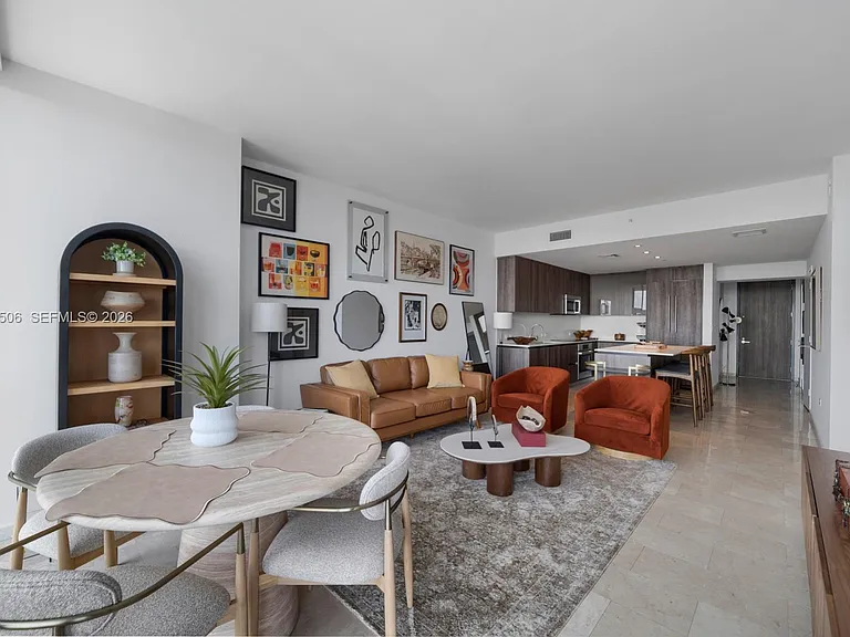 88 SW 7th St #2406 — Photo 8
