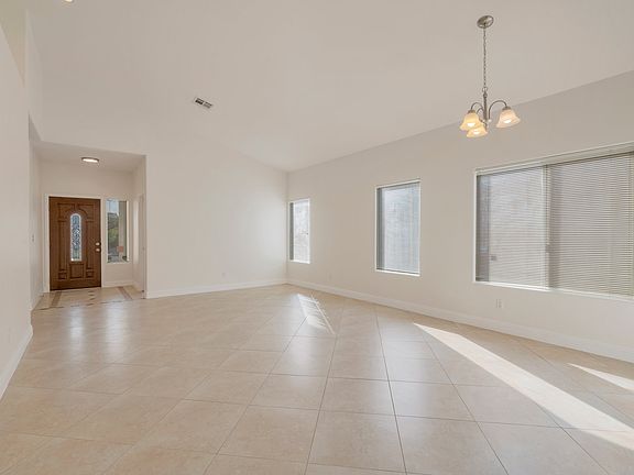3rd image of 2455 Silver Blossom Ln