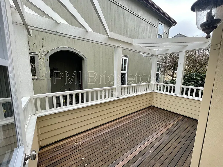 10235 NW Edgewood Dr — Photo 29