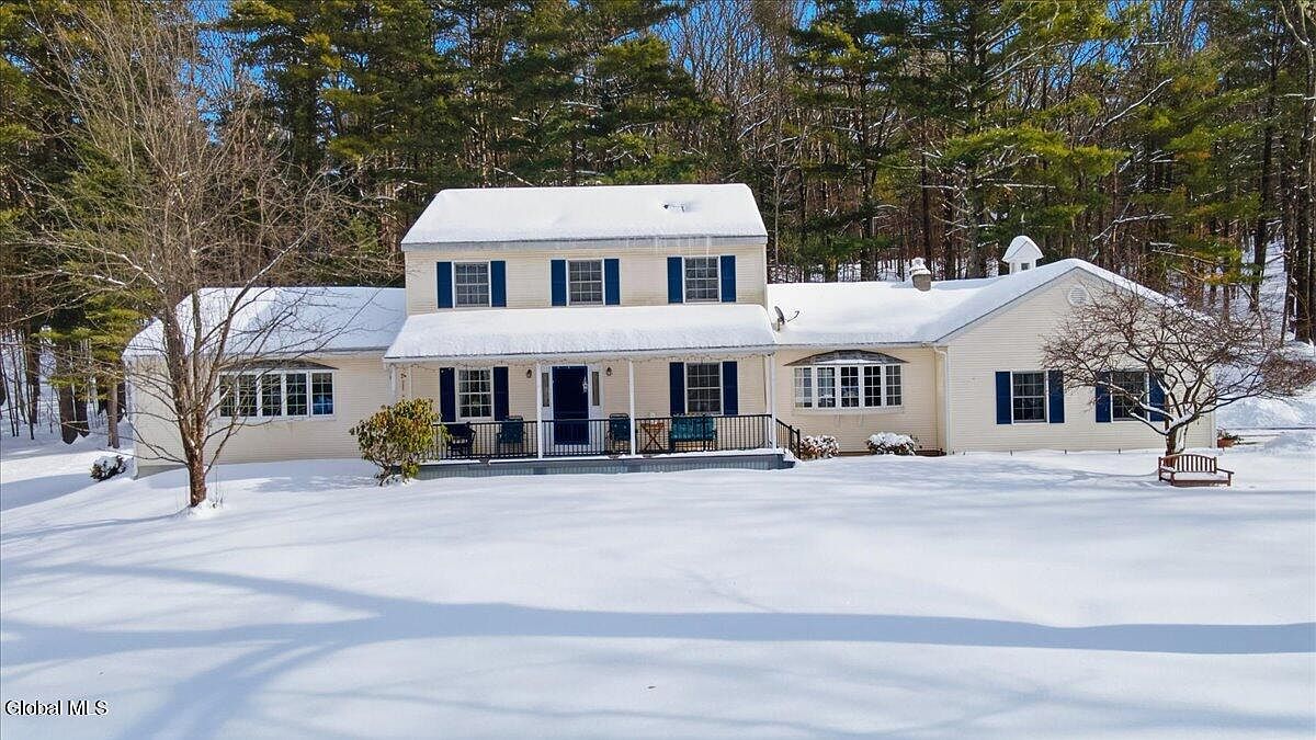 1st image of 698 Fischer Road