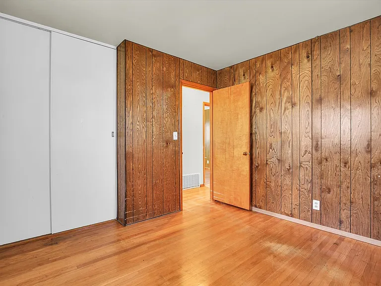 9 Glenview Dr — Photo 18