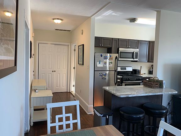 4th image of 1610 N Broom St APT 3