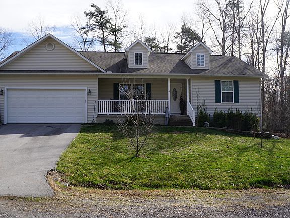 3rd image of 806 Ojibwa Ln