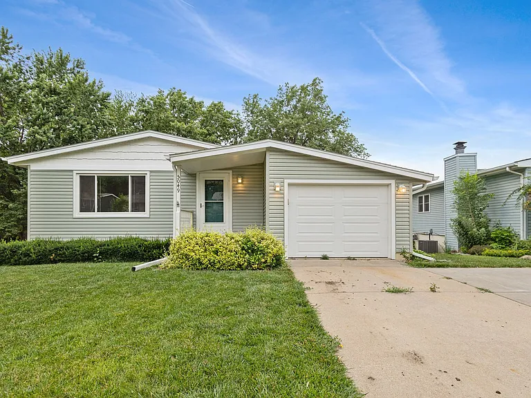 5049 Grassridge Rd — Photo 1