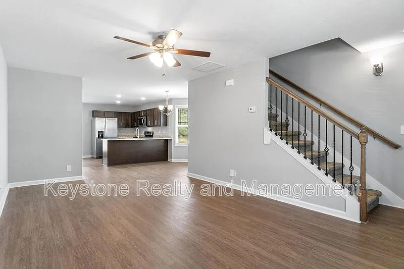 2 bed, 2.5 bath, 1226 sqft, $1,395 — Photo 4
