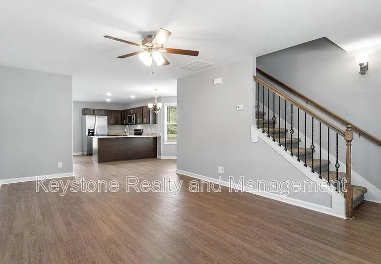 206 Woodland Valley Ln — Photo 4
