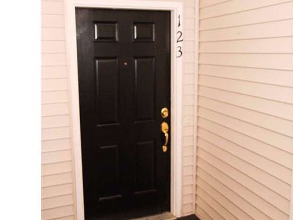 2nd image of 123 Lionheart Ln #123