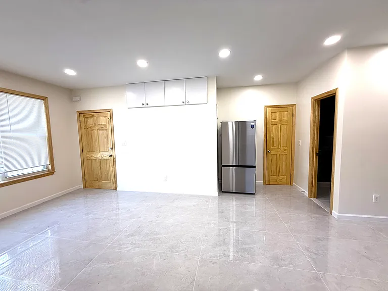 741 Quincy Ave #1 — Photo 10