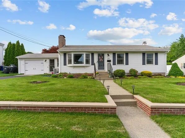 104 Howland Ave, East Providence, RI 02914