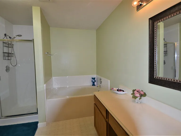 5126 Riverwood Dr — Photo 26