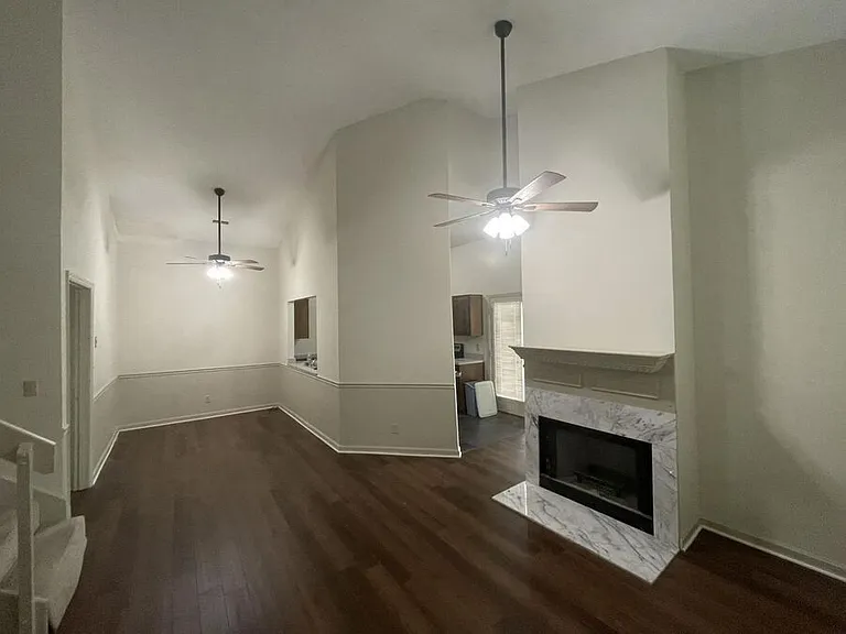 100 Coconut Grove Dr — Photo 5