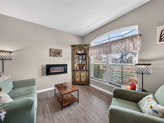 3rd image of 5640 Coverdale Way