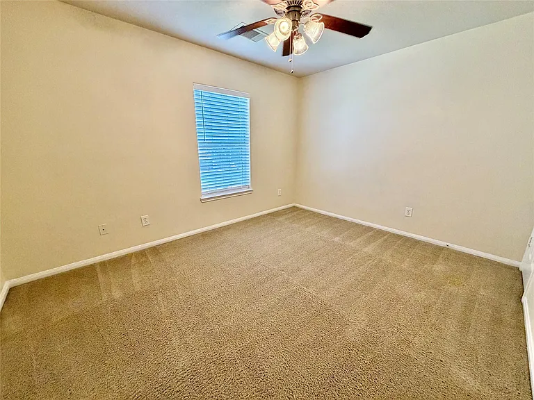 25206 Auburn Terrace Dr — Photo 31