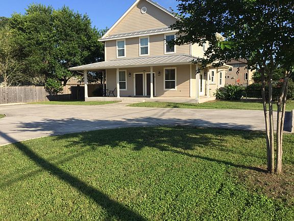 Apartment A is on the left hand side of this building.