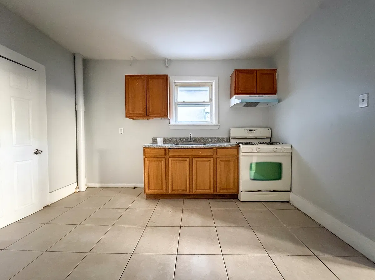 2 bed, 780 sqft, $1,750 — Photo 3