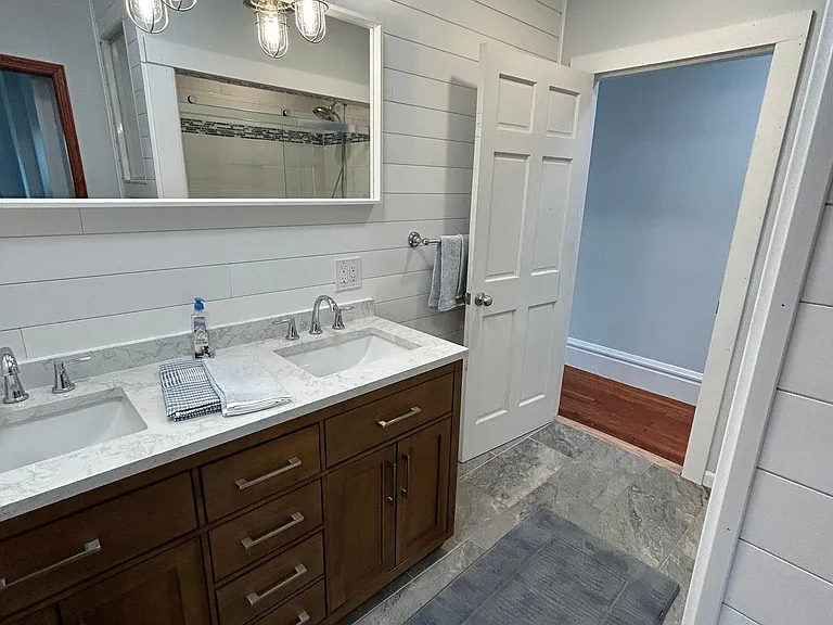 930 Ridge Ave — Photo 52