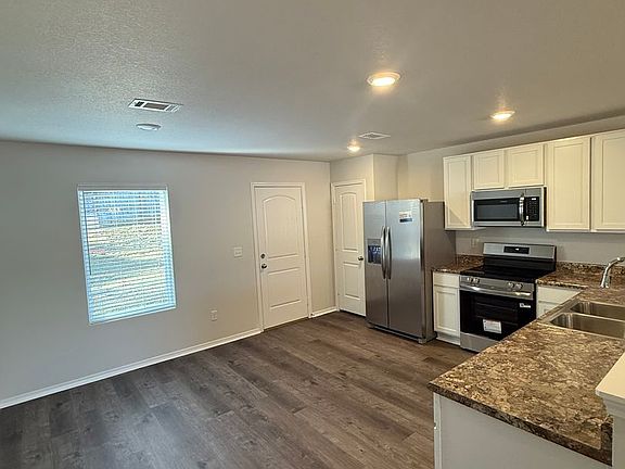 5th image of 1456 Meadows Dr