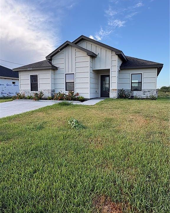 1st image of 3005 Rio Red Cir N