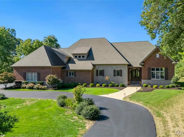 15 Ladue Mdws, Saint Louis, MO 63141
