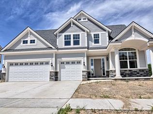 1327 Yosemite Valley Dr, Milford, MI 48381