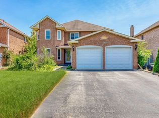 1362 Pilgrims Way, Oakville, ON L6M 2W4