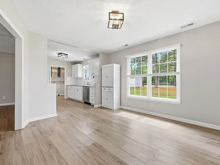 1104 Nan St — Photo 24
