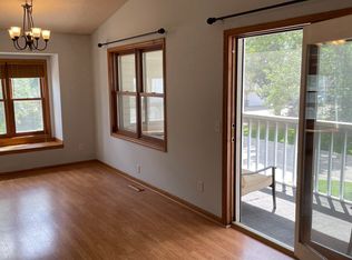 5330 Highpointe Dr, Bloomington, MN 55437