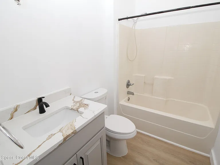 2440 Bridgeport Cir — Photo 18