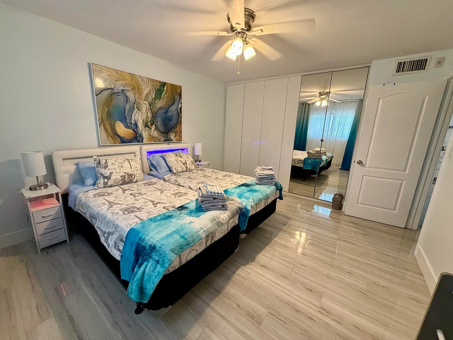 2 bed, 1.0 bath, 1200 sqft, $2,200 — Photo 3