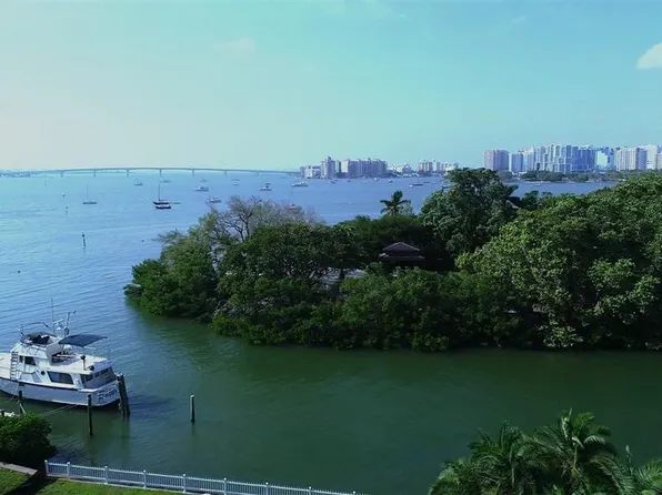 1521 Bay Point Dr, Sarasota, FL 34236