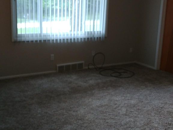 4th image of 8512 Whitewood Rd