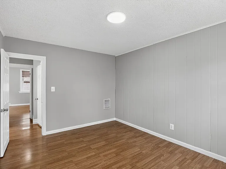 5446 Narcissus Ave — Photo 6