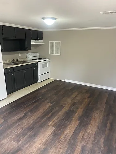 18 Drew Ln #18 Photo 1