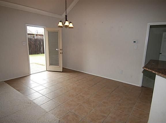 2nd image of 605 Wentworth Dr