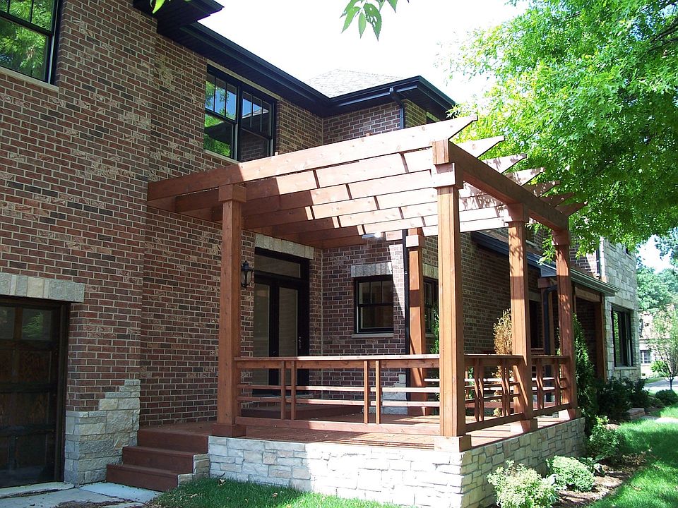 Pergola off of Kitchen/Family Room