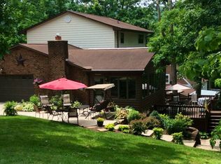 4910 Dempsey Dr, Charleston, WV
