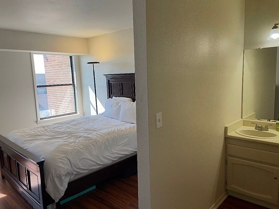 4th image of 14214 E 1st Dr